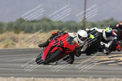 media/Oct-13-2025-Moto Forza (Mon) [[a66d839500]]/2-A Group/Session 3 (Turn 16)/